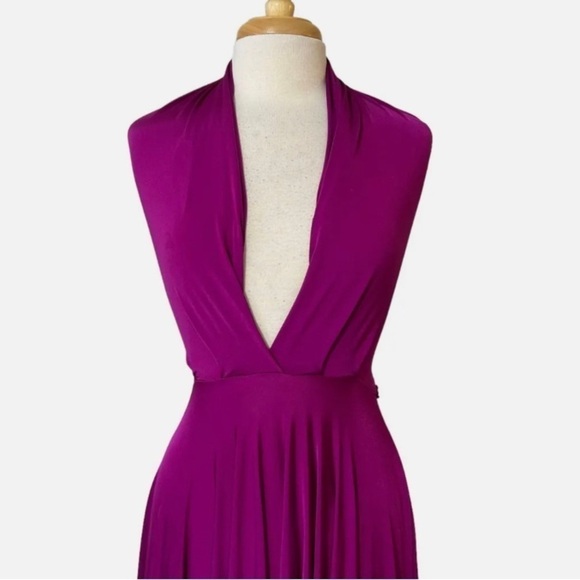 Two Birds Classic Convertible Slit Dress, One Size - Picture 8 of 11